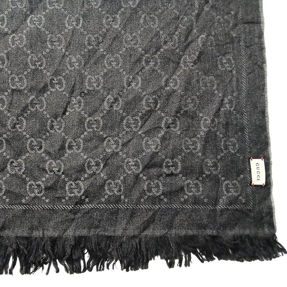 Gucci Charcoal Grey & Silver Reversible GG Logo Print Shawl Wrap Vintage Pre-Own - Picture 7 of 9